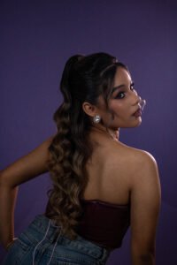 Peinado suelto con ondas marcadas para sesión de fotos en Mazatlán